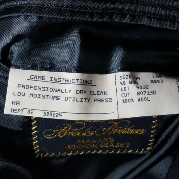 Brooks Brothers 1818 Brooksease 2 Button - Picture 9 of 9